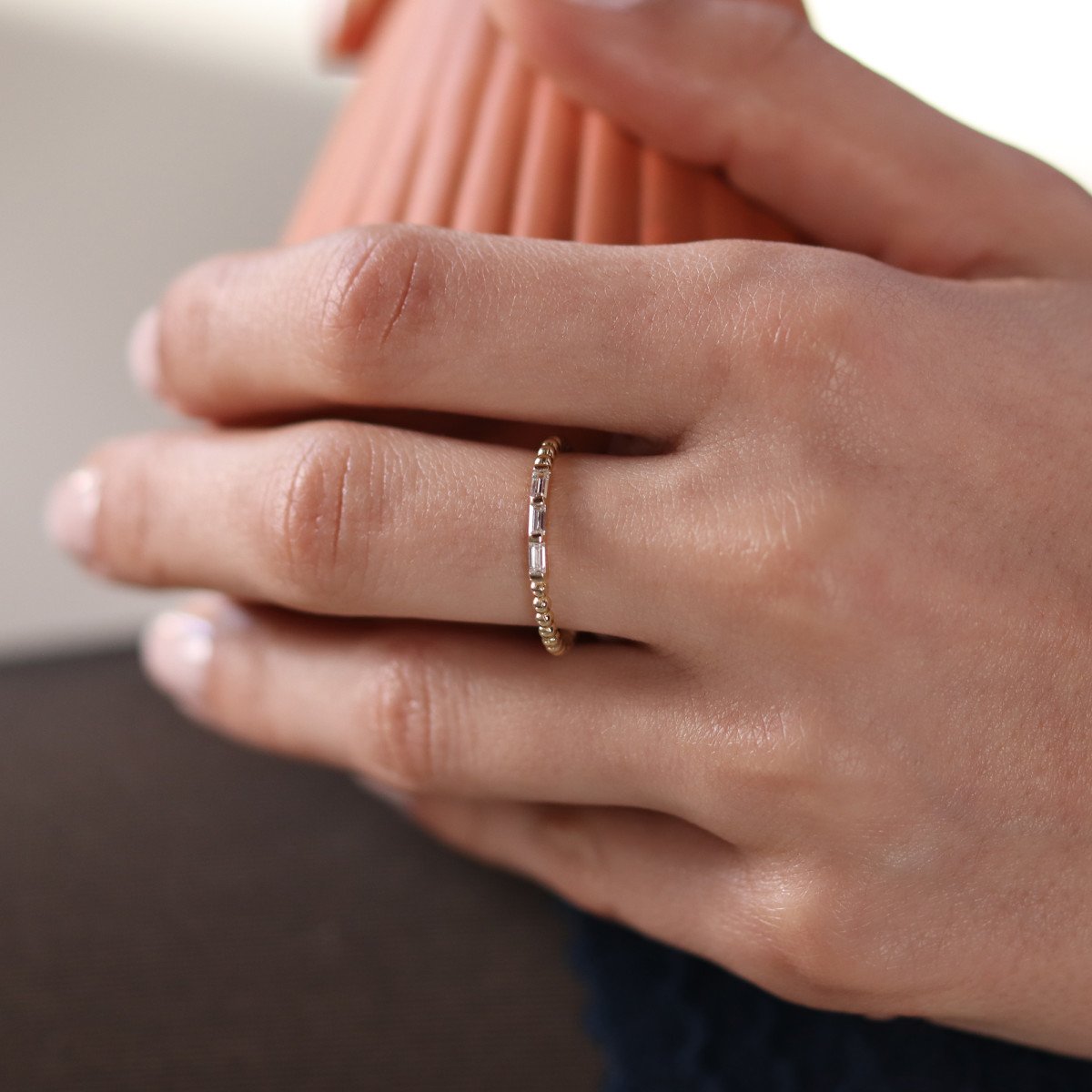 Baget Taşlı Top Yüzük