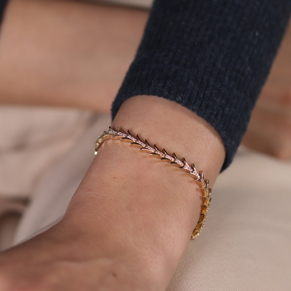 Taşlı Branch Bileklik