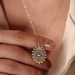 Taçlı Madalyon Kolye