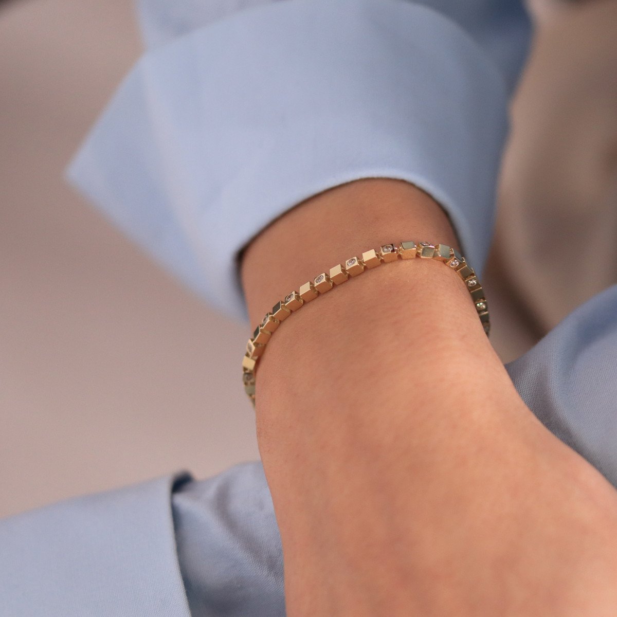 Taşlı Kare Bileklik