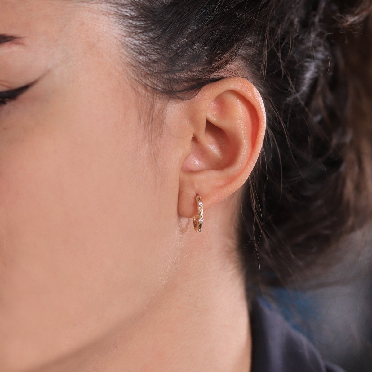 Mini Taş Halka Küpe