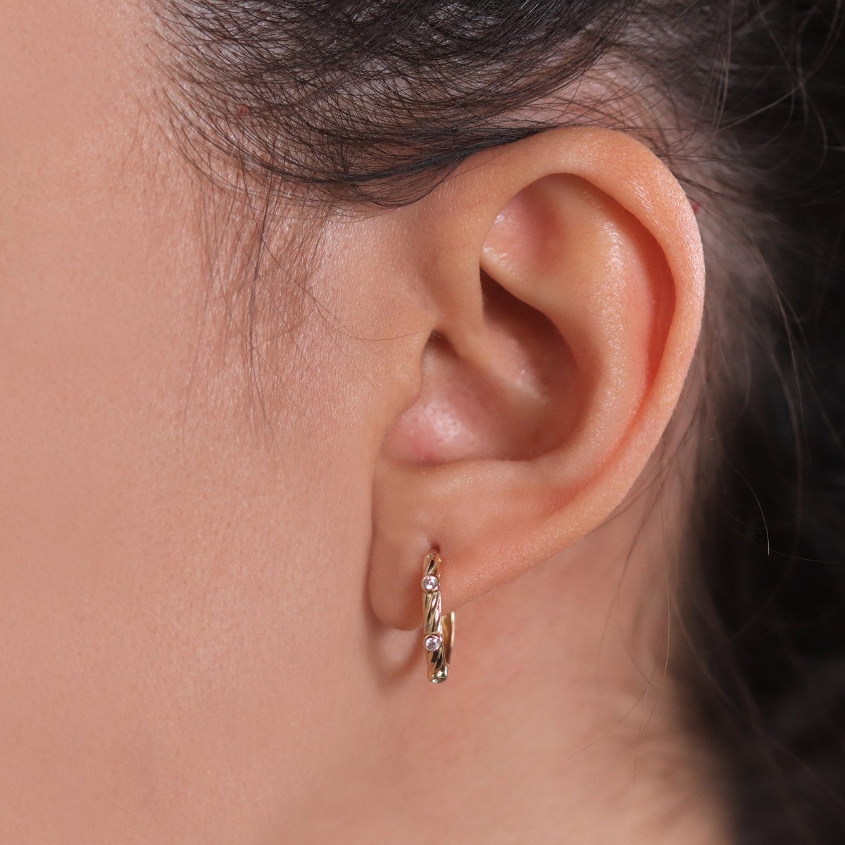 Mini Taş Halka Küpe