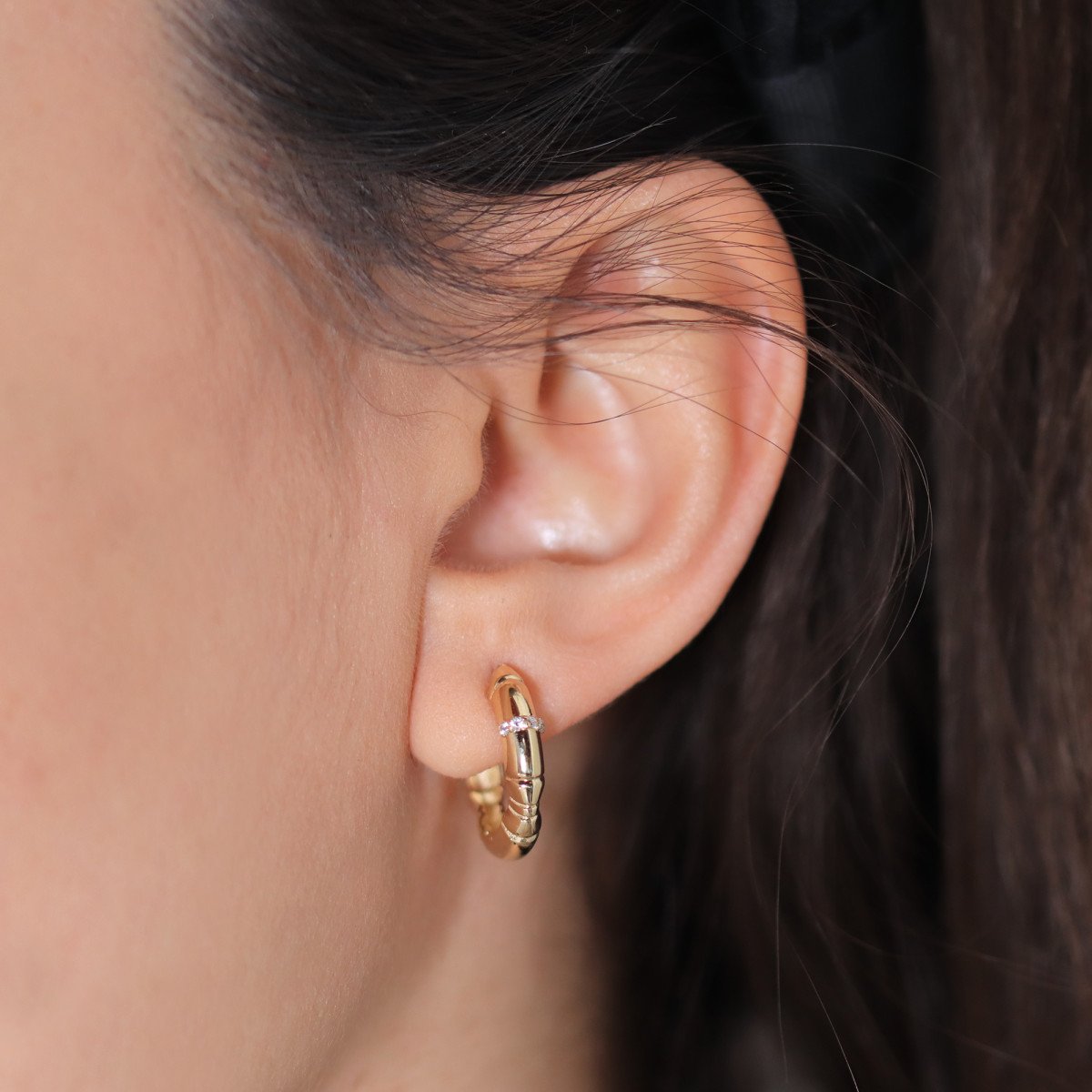 Taşlı Çizgi Küpe