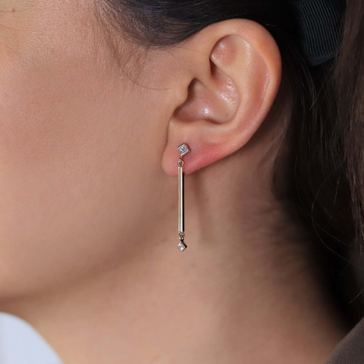 Taşlı Çubuk Küpe