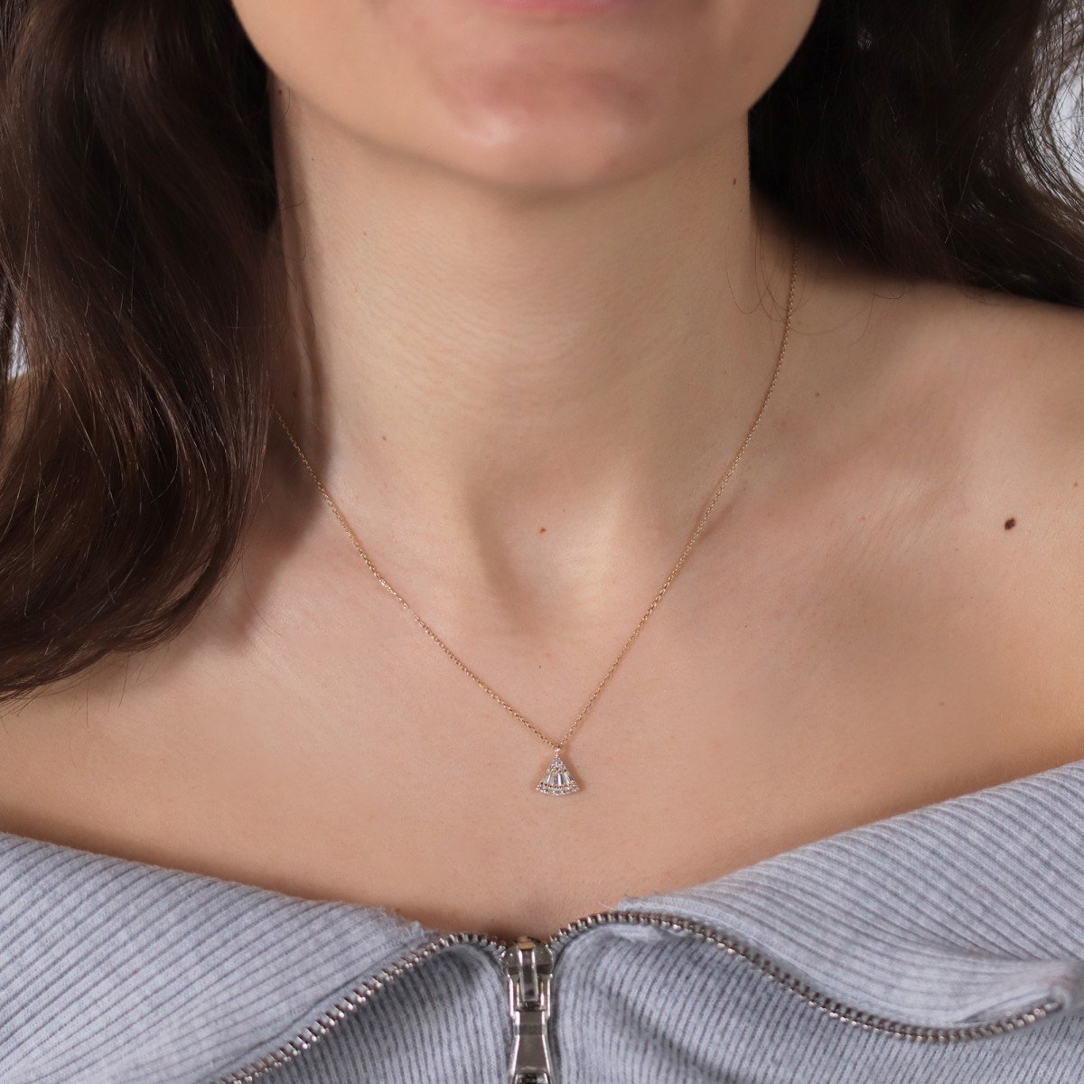 Taşlı Yelpaze Kolye