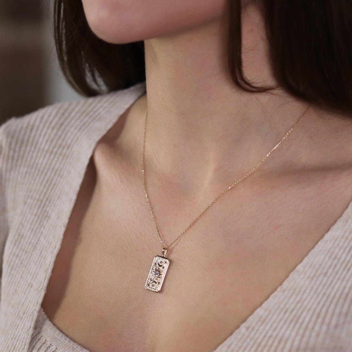 Güneş Madalyon Kolye