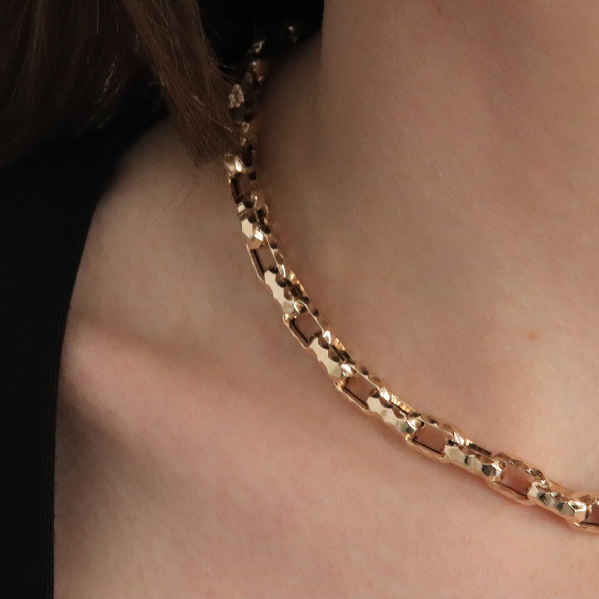 Dövme Desenli Zincir