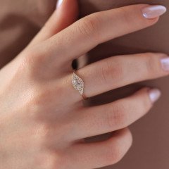 Taşlı Göz Yüzük