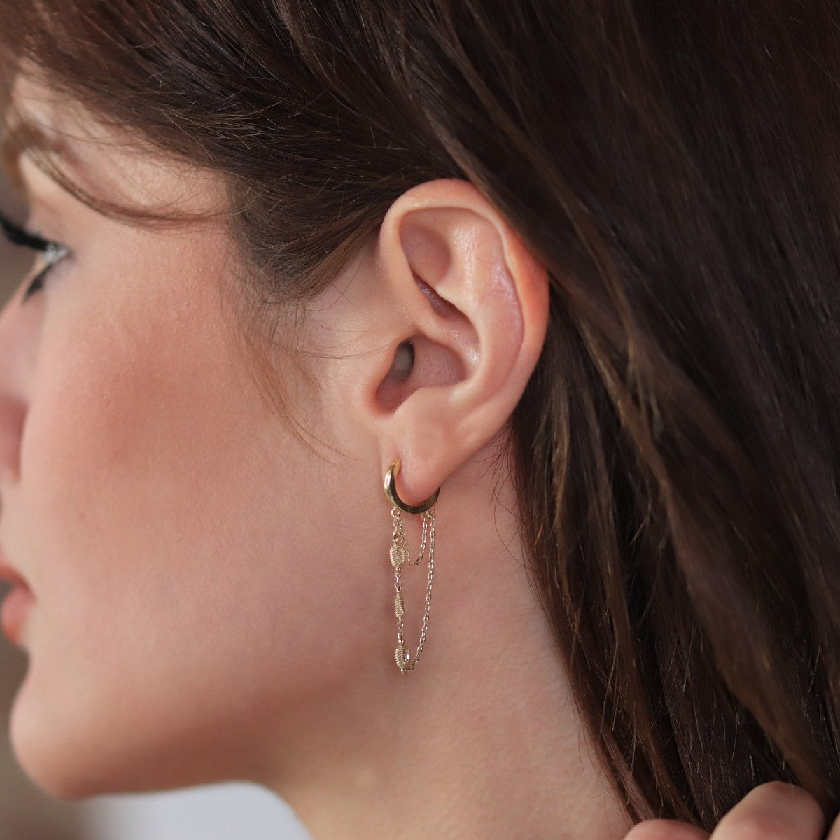 Taşlı Sallantılı Küpe