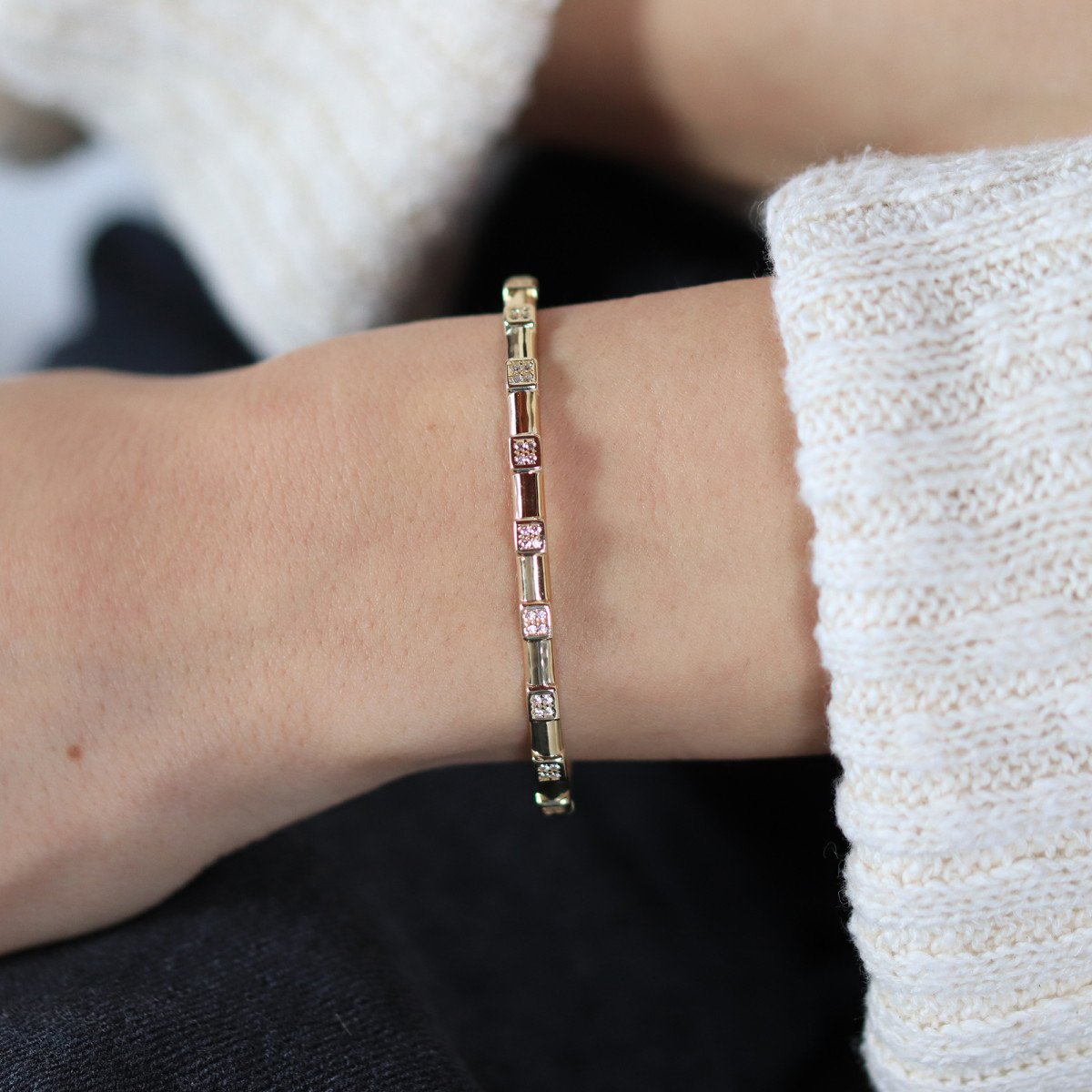 Taşlı Kare Bilezik