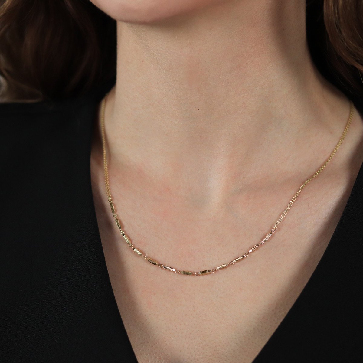 Çizgili Tasarım Kolye