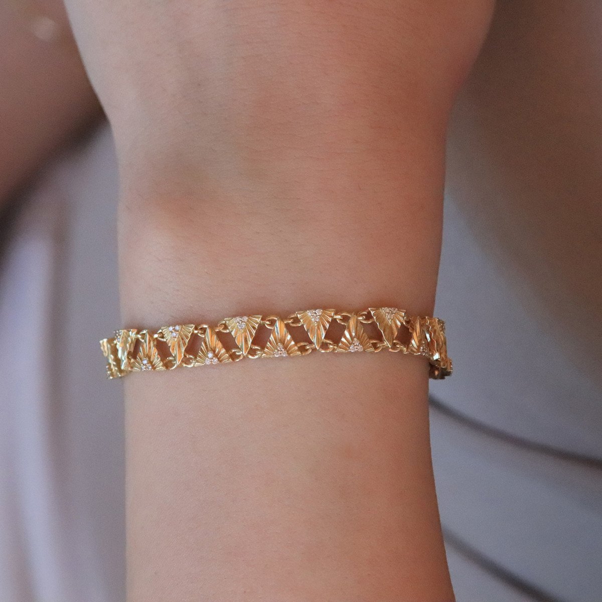 Sıralı Üçgen Pırlanta Bileklik