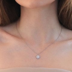 Kar Tanesi Pırlanta Kolye