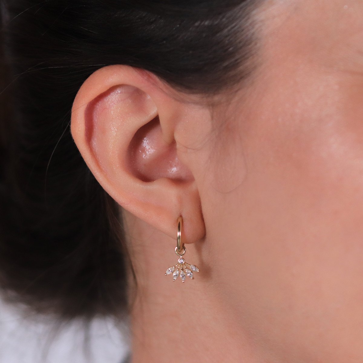 Taşlı Yelpaze Küpe