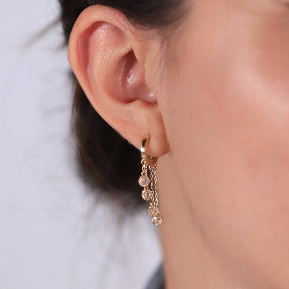 Taşlı Sallantılı Küpe