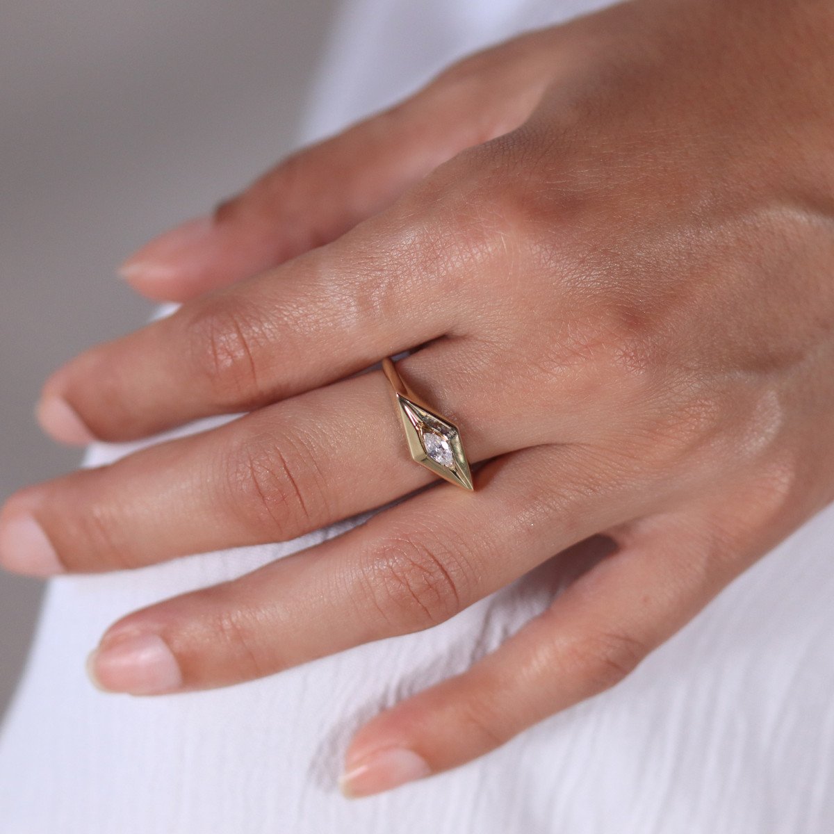 Taşlı Prizma Yüzük