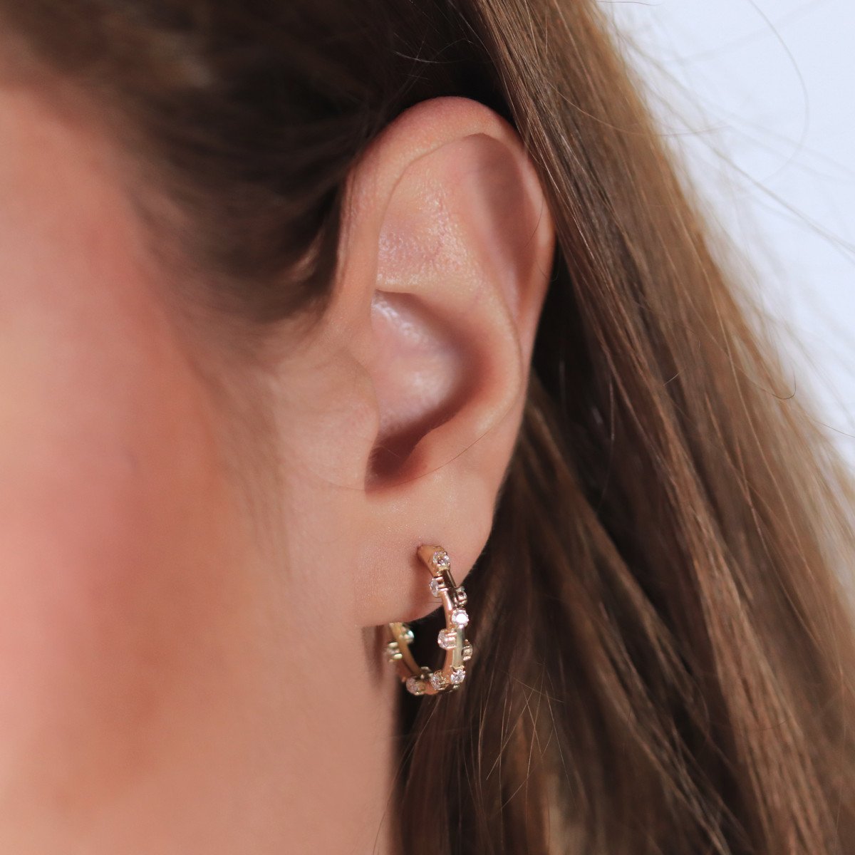 Mini Taşlı Halka Küpe