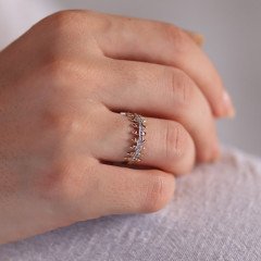 Mızrak Pırlanta Yüzük