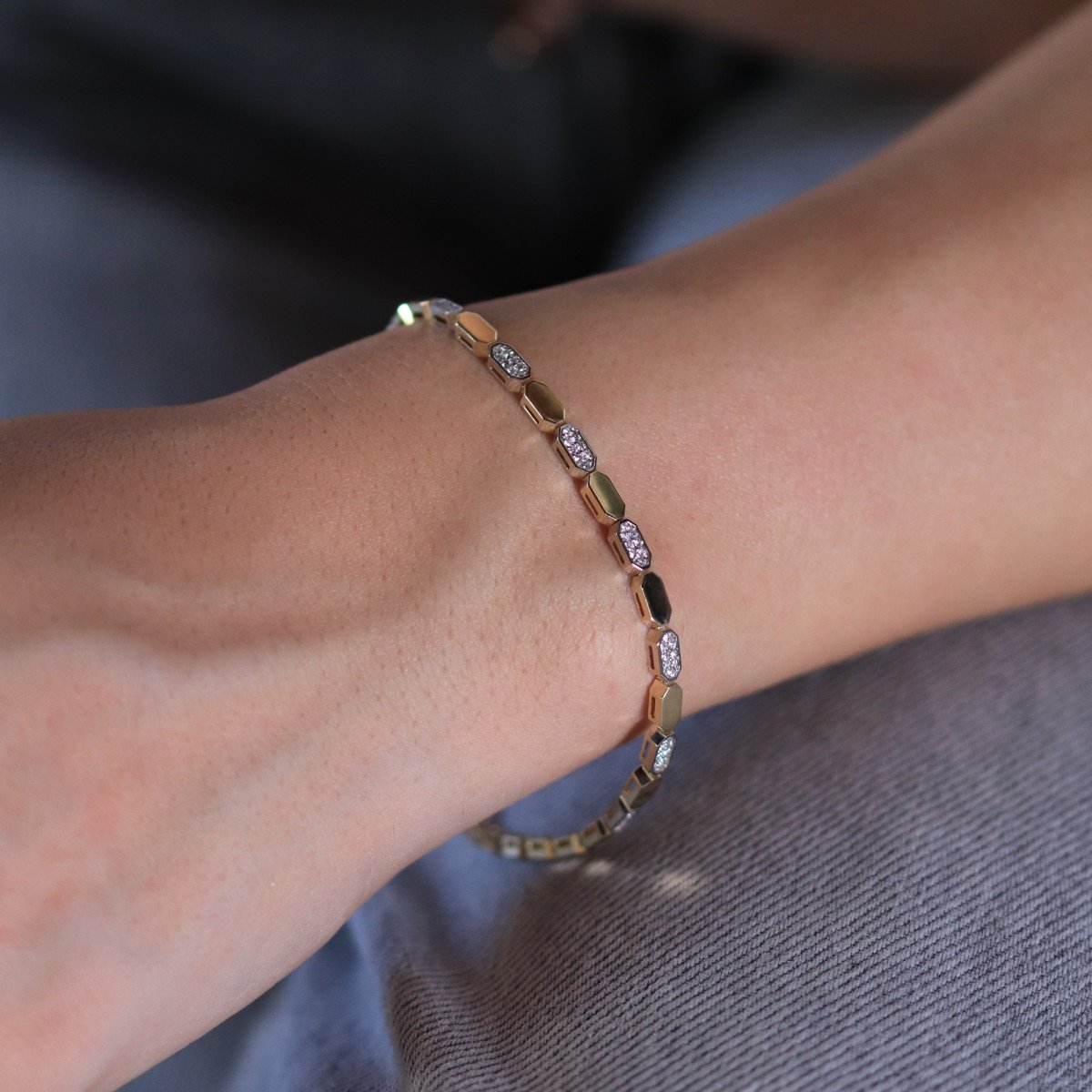 Sıralı Pul Pırlanta Bileklik