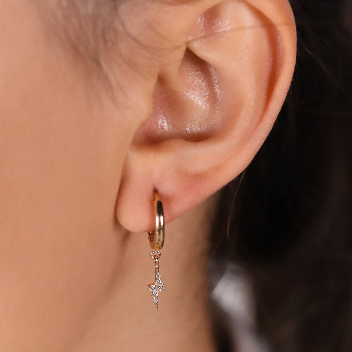 Taşlı Şimşek Küpe