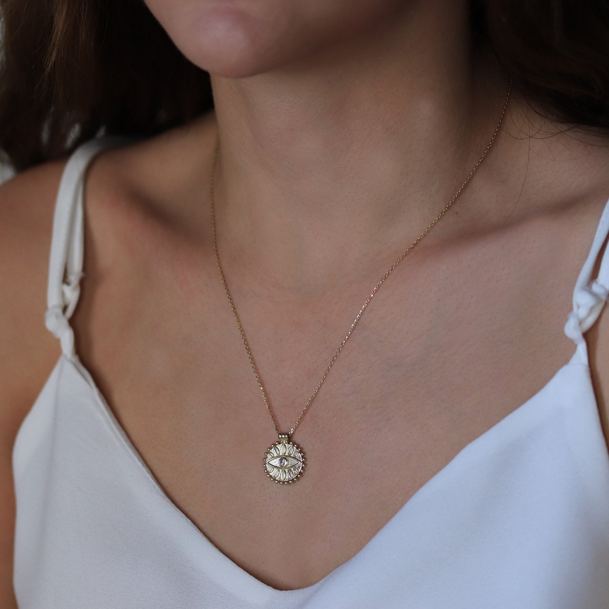Göz Madalyon Kolye