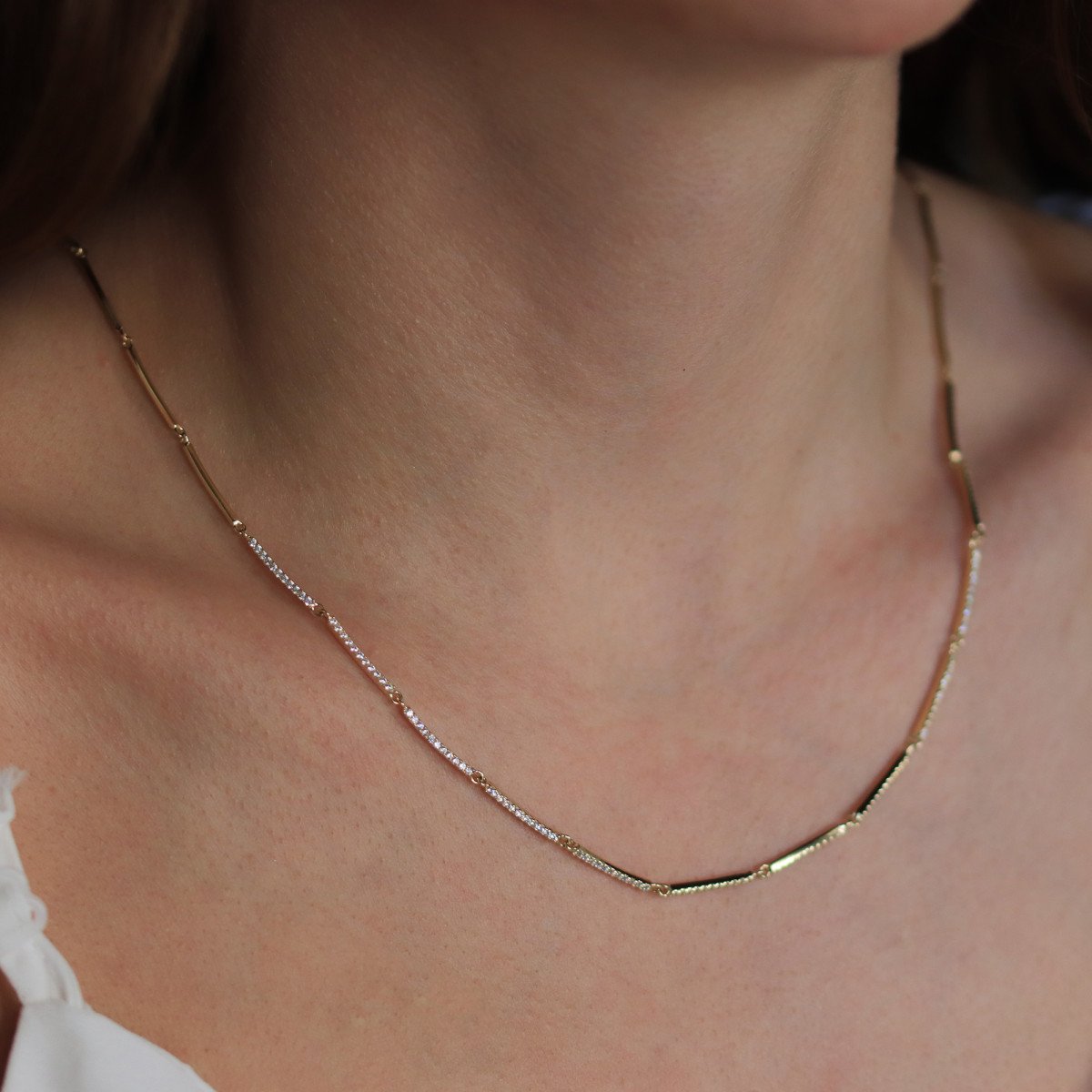 Zarif Taşlı Zincir