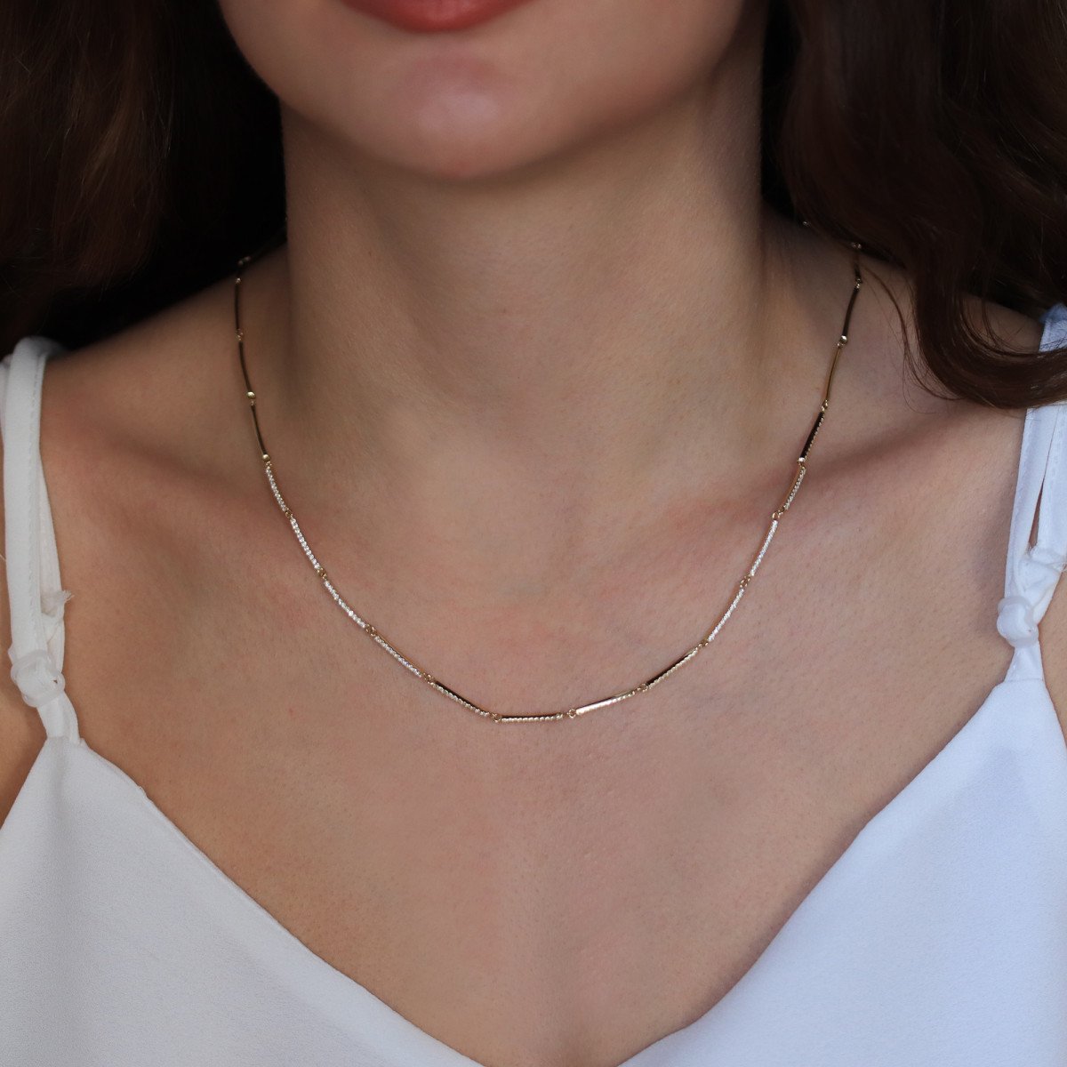 Zarif Taşlı Zincir