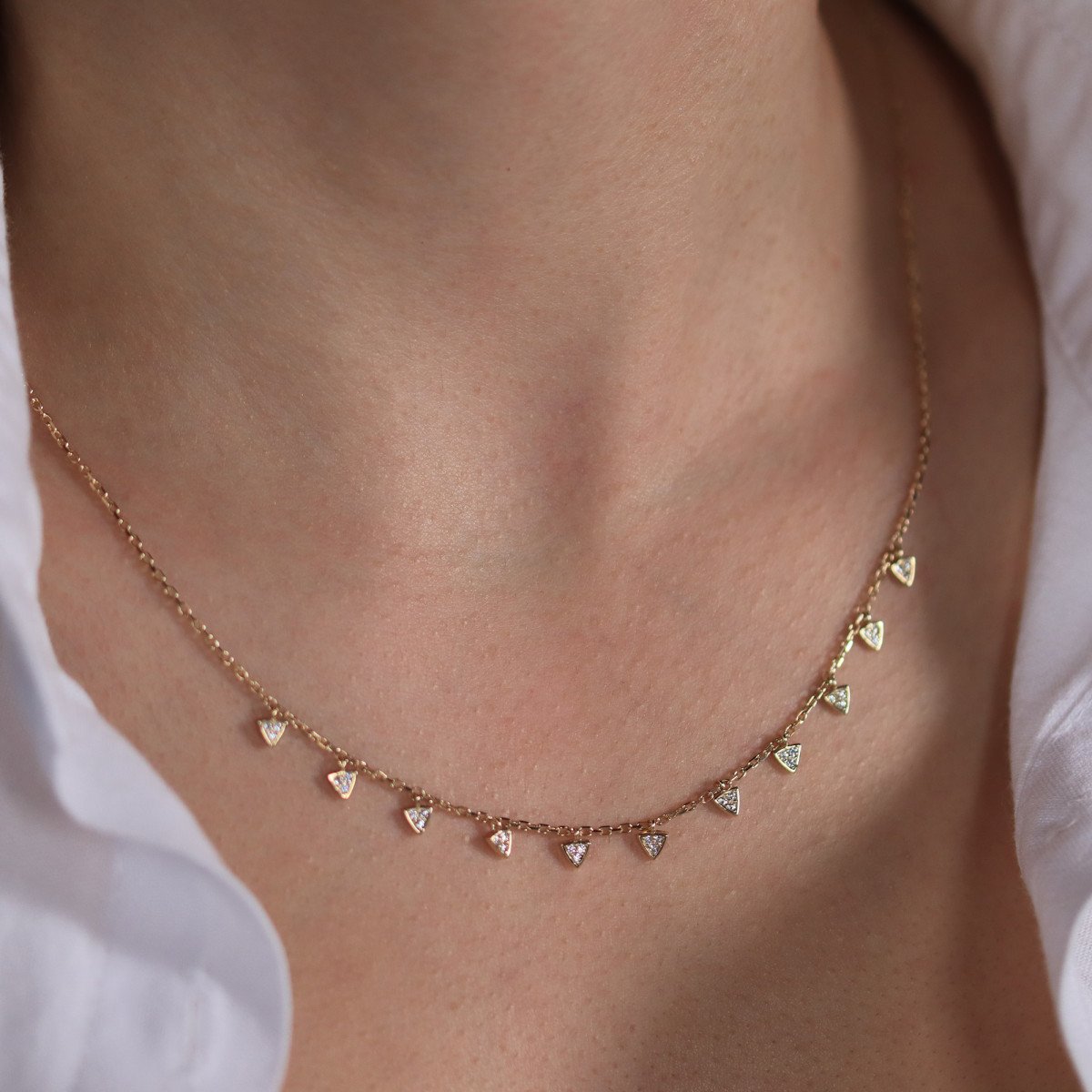 Sıralı Üçgen Kolye