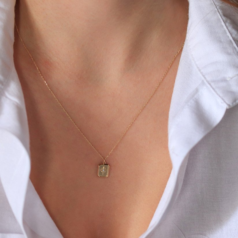 Kuzey Yıldızı Madalyon Kolye