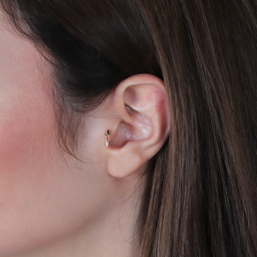 Piramit Sallantılı Piercing