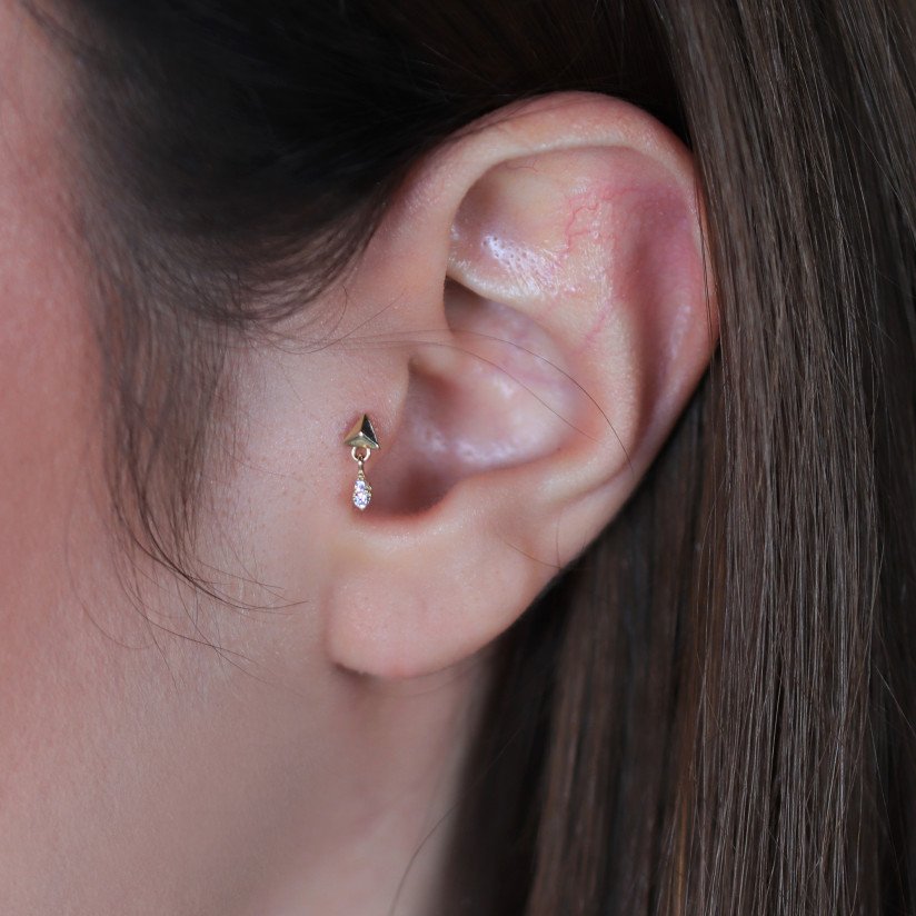 Piramit Sallantılı Piercing