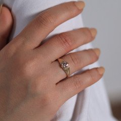 Oval Taşlı Yüzük