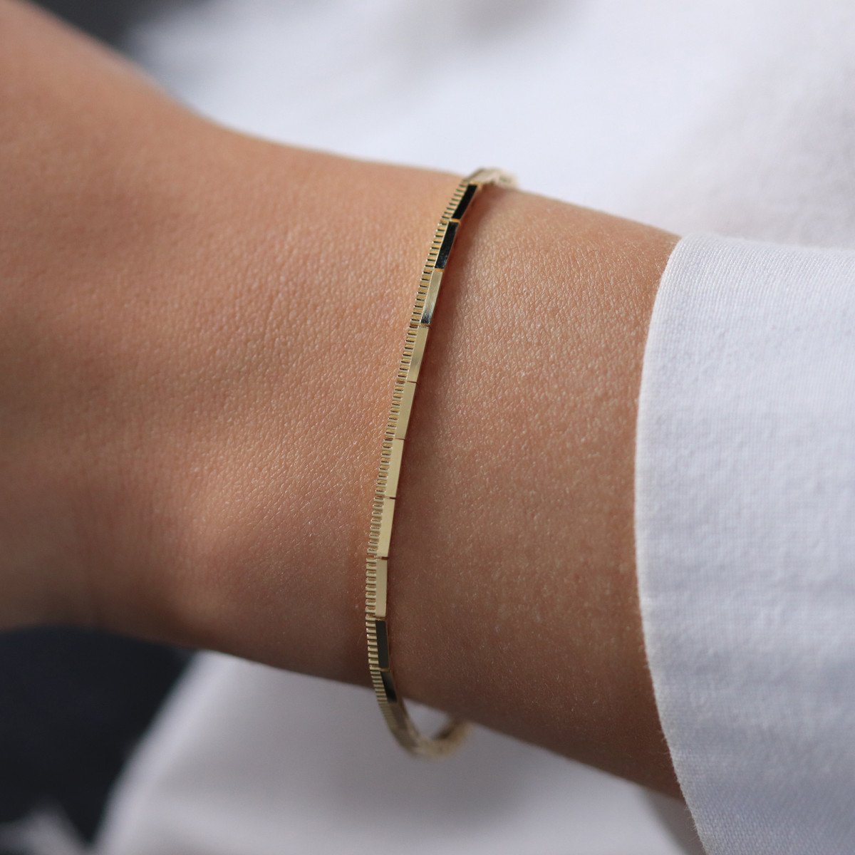 Sıralı Çizgi Bileklik