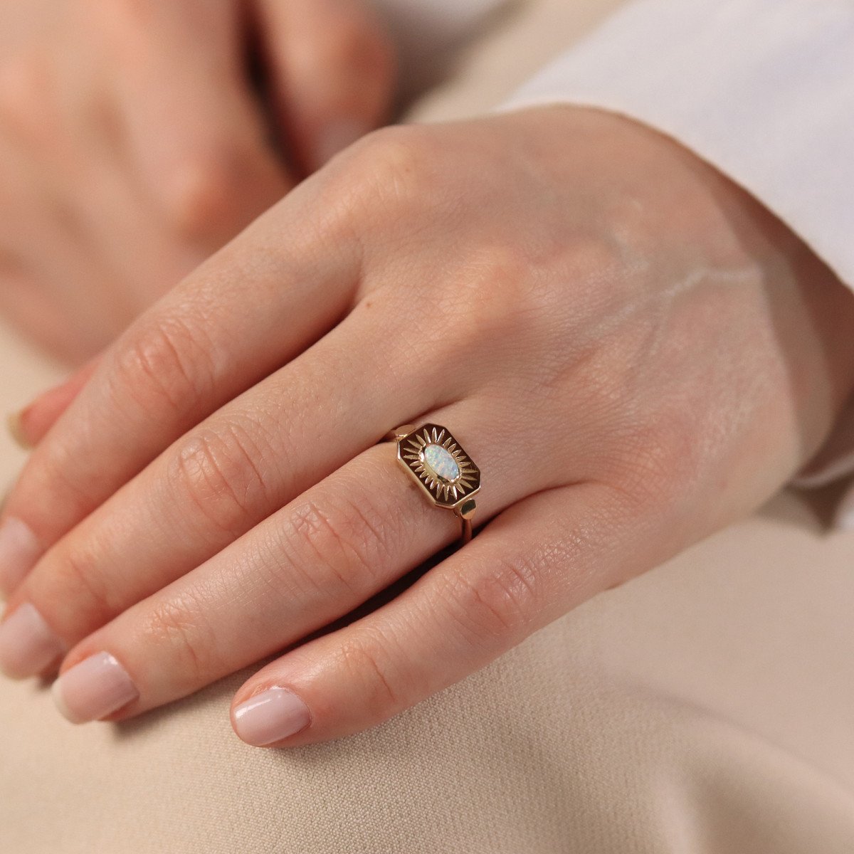 Opal Şovalye Yüzük