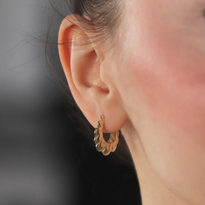 Bombe Kıvrımlı Küpe