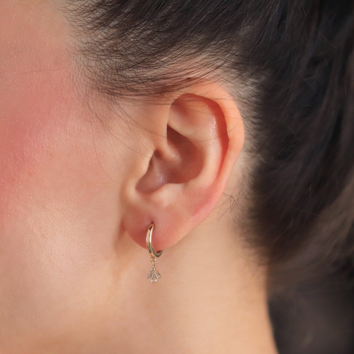 Baget Sallantılı Küpe