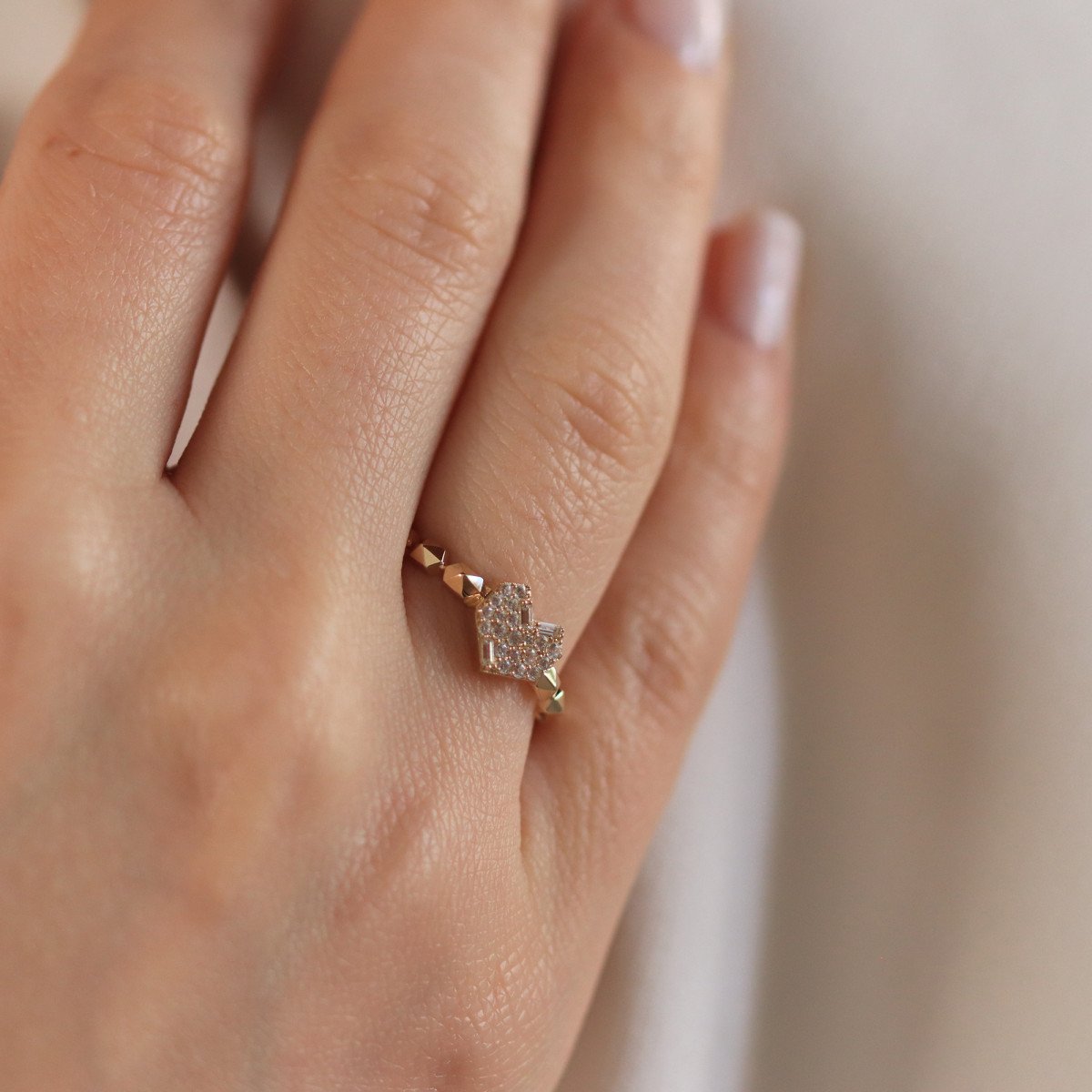 Prizmatik Kalp Yüzük