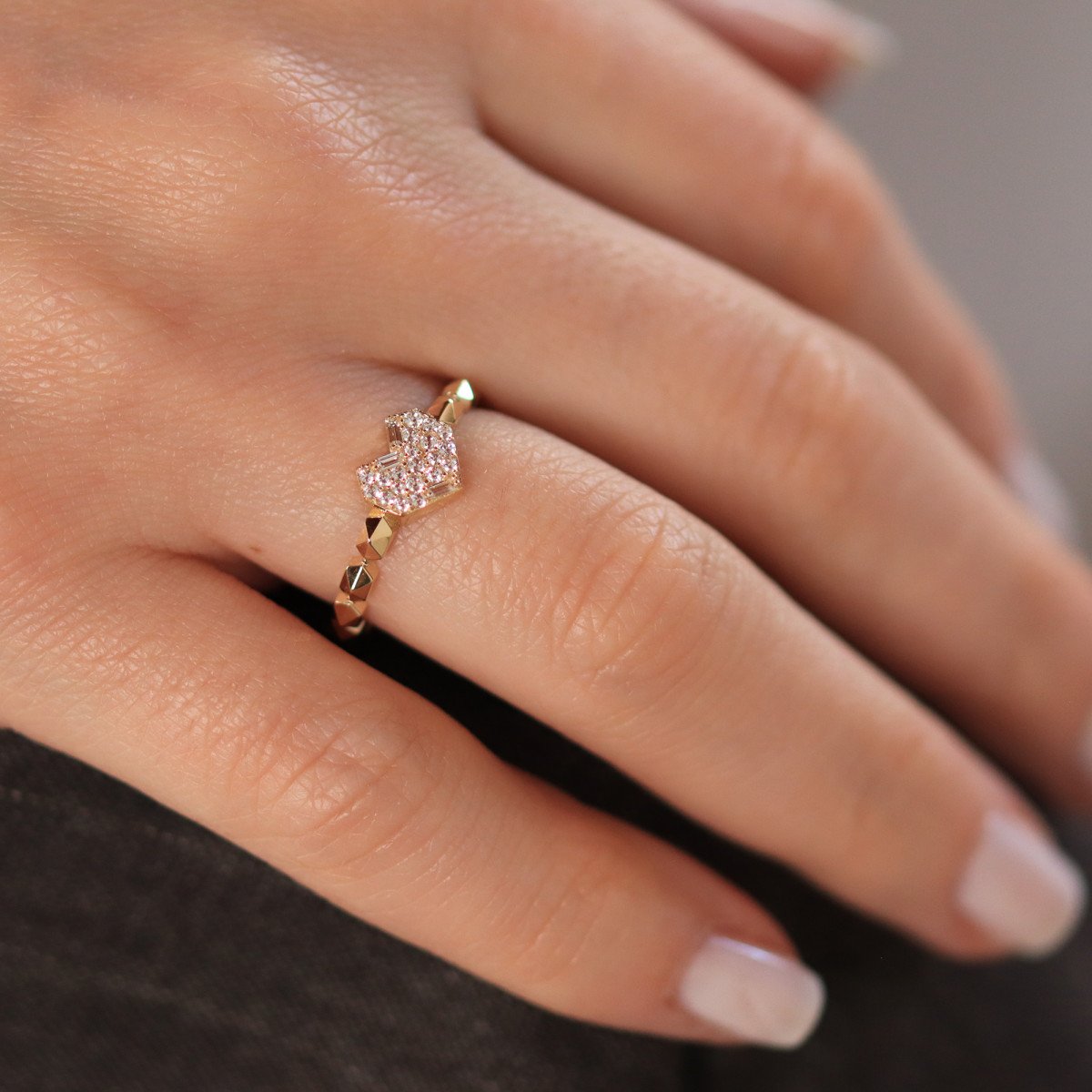 Prizmatik Kalp Yüzük