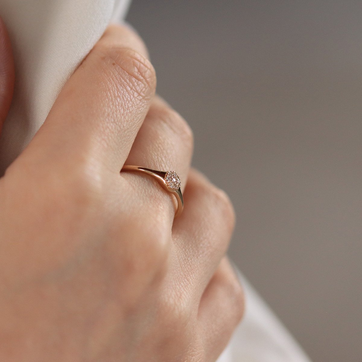 Taşlı Nokta Yüzük