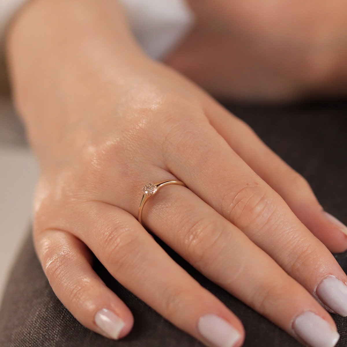 Taşlı Nokta Yüzük