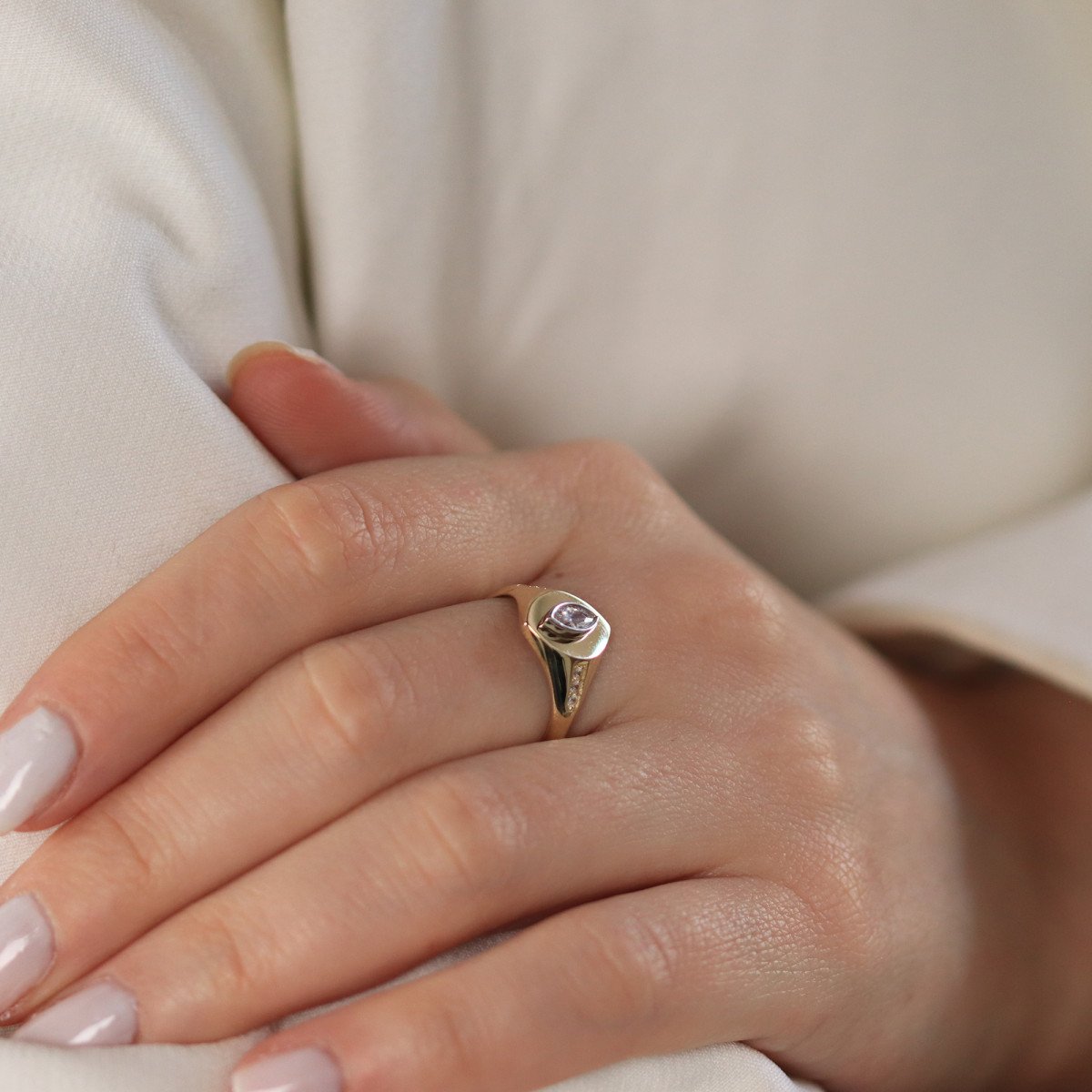 Badem Şovalye Yüzük