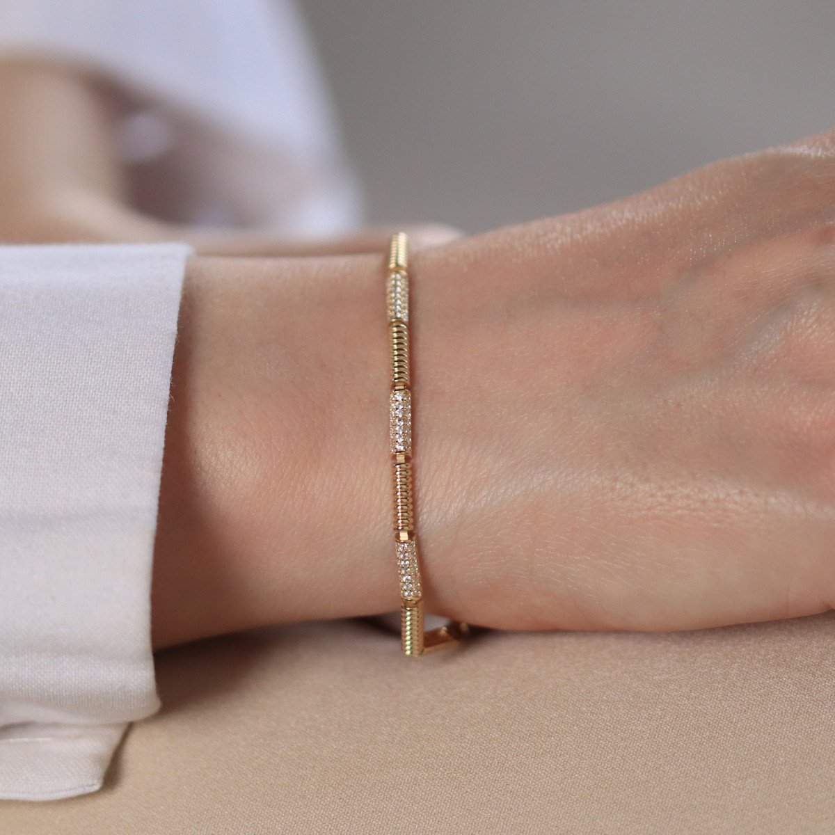 Taşlı Çizgi Bileklik