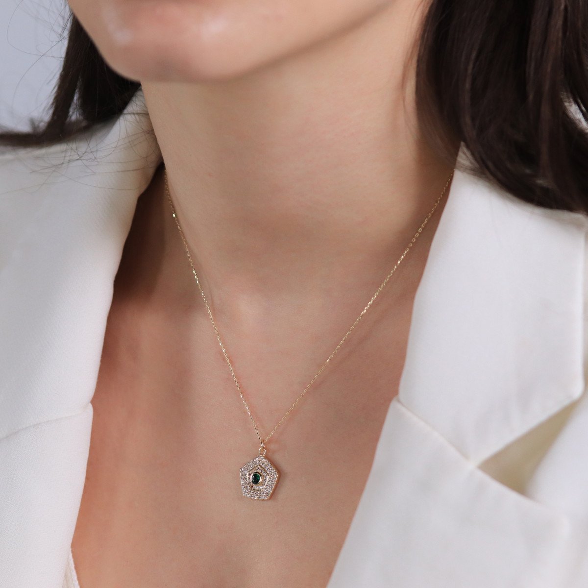 Taşlı Beşgen Kolye