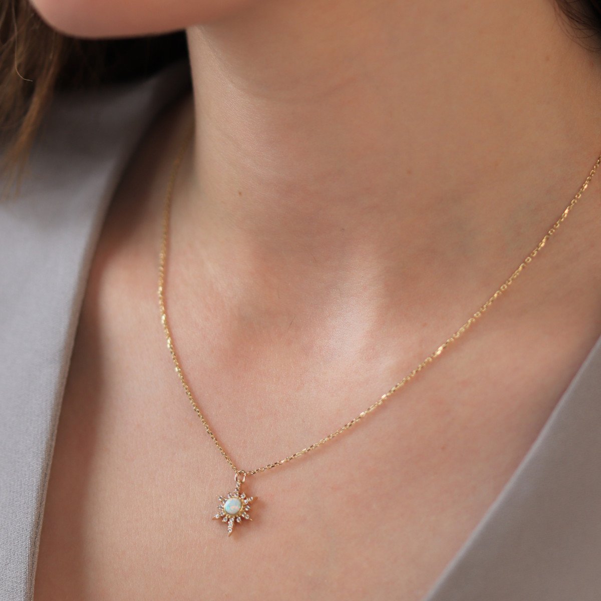 Opal Kuzey Yıldızı Kolye